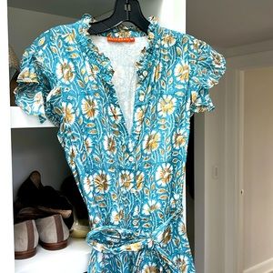 Beautiful Olpihant ruffle collar maxi dress! Size M